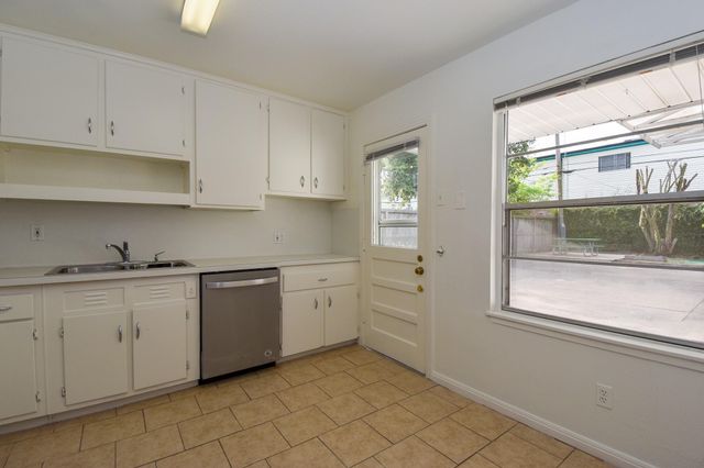 5508 Jessamine Street, Houston, TX 77081