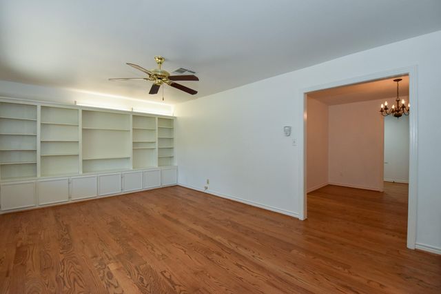 5508 Jessamine Street, Houston, TX 77081