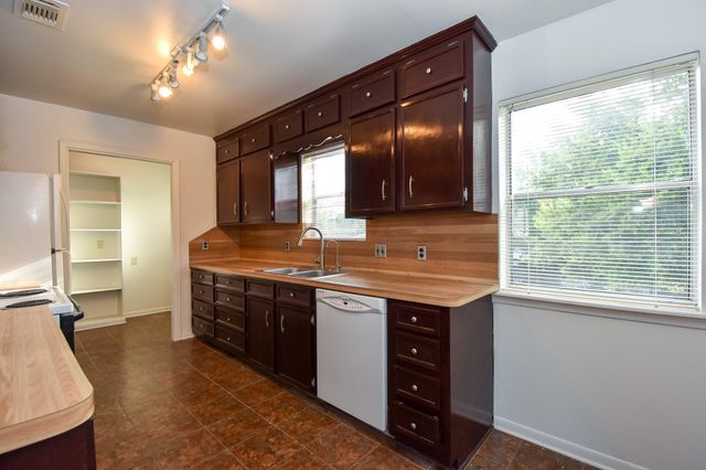 5508 Jessamine Street, Houston, TX 77081
