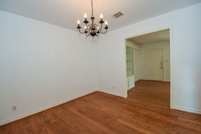 5508 Jessamine Street, Houston, TX 77081