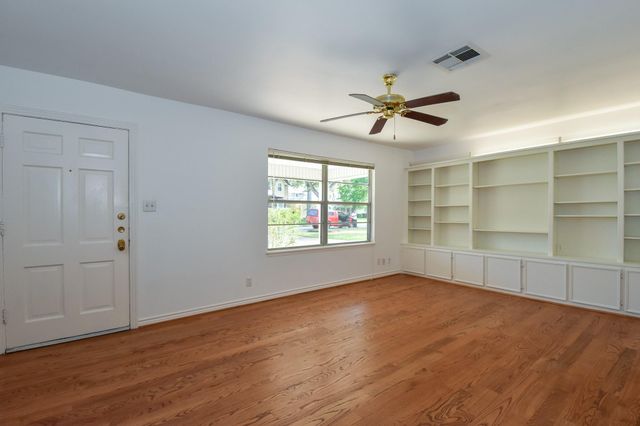 5508 Jessamine Street, Houston, TX 77081