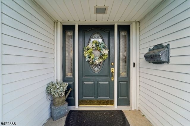 15 Ella Ln, Wayne Twp., NJ 07470