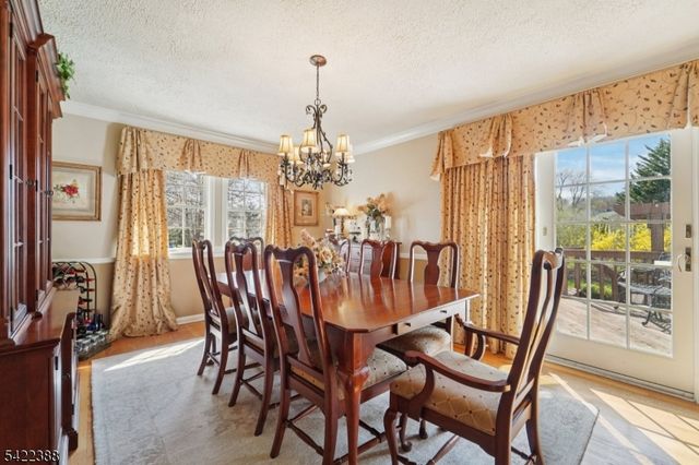 15 Ella Ln, Wayne Twp., NJ 07470