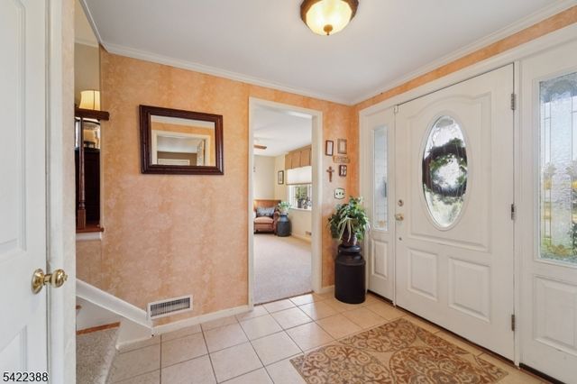 15 Ella Ln, Wayne Twp., NJ 07470