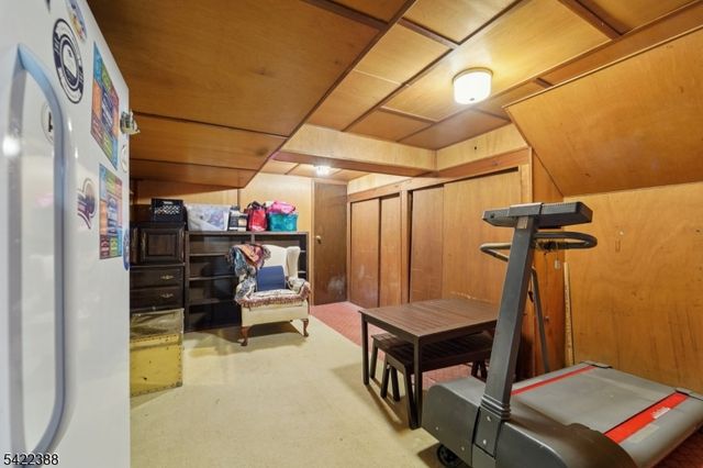 15 Ella Ln, Wayne Twp., NJ 07470