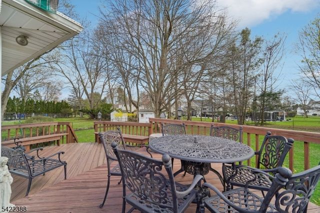 15 Ella Ln, Wayne Twp., NJ 07470