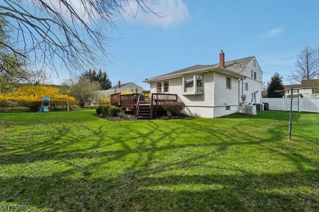 15 Ella Ln, Wayne Twp., NJ 07470