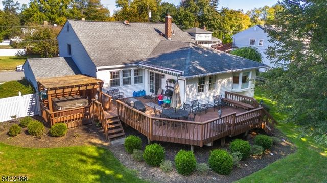 15 Ella Ln, Wayne Twp., NJ 07470