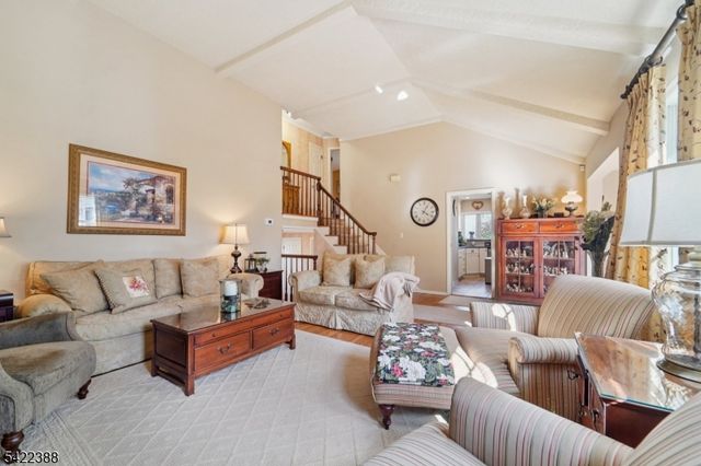 15 Ella Ln, Wayne Twp., NJ 07470