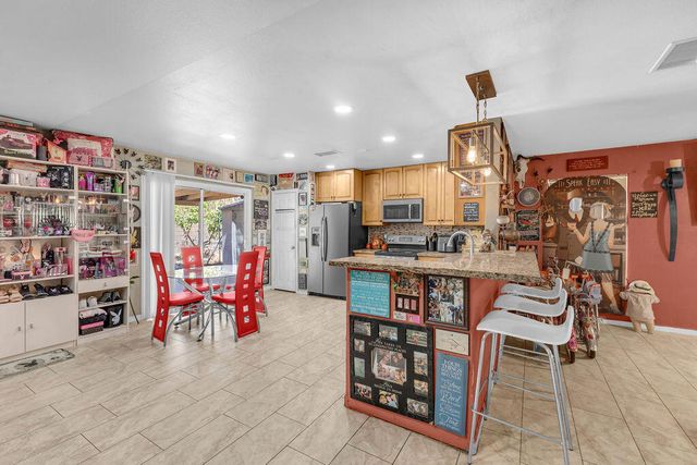 13437 ViA Real, Desert Hot Springs, CA 92240