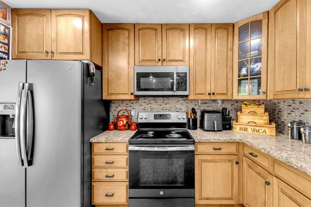 13437 ViA Real, Desert Hot Springs, CA 92240