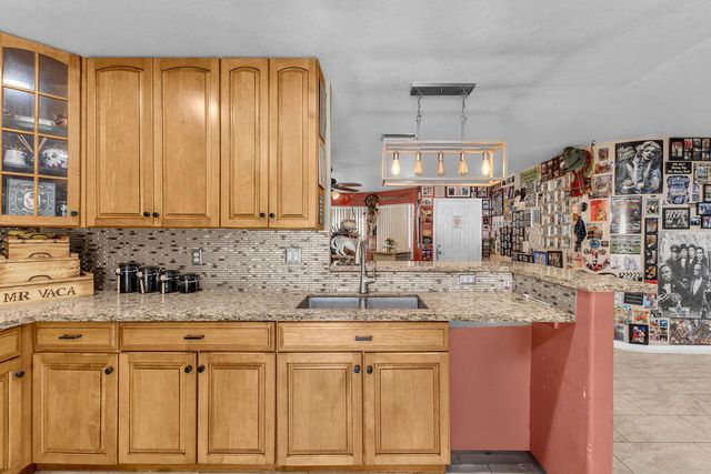13437 ViA Real, Desert Hot Springs, CA 92240