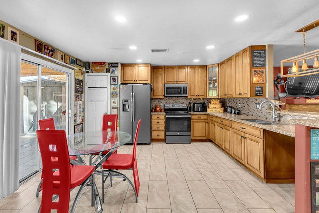 13437 ViA Real, Desert Hot Springs, CA 92240