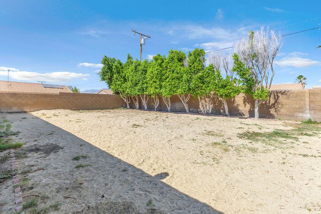13437 ViA Real, Desert Hot Springs, CA 92240