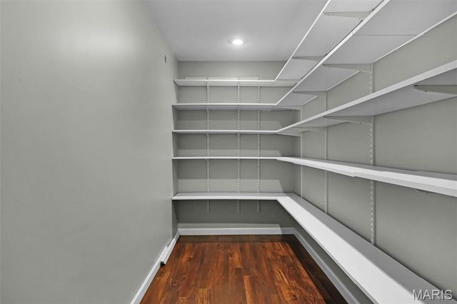 1456 Castle Court, Edwardsville, IL 62025