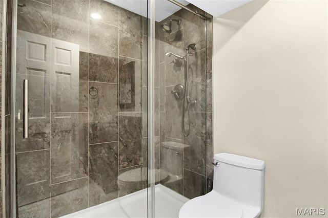 1456 Castle Court, Edwardsville, IL 62025