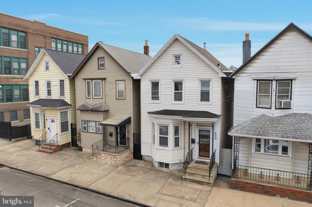 209 HAMILTON STREET, Harrison, NJ 07029