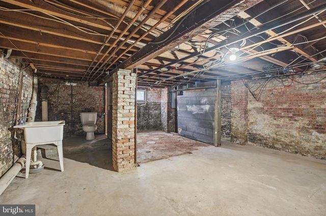 209 HAMILTON STREET, Harrison, NJ 07029