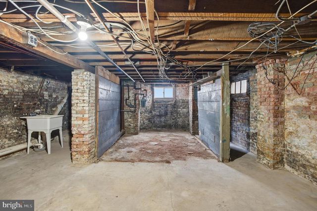 209 HAMILTON STREET, Harrison, NJ 07029