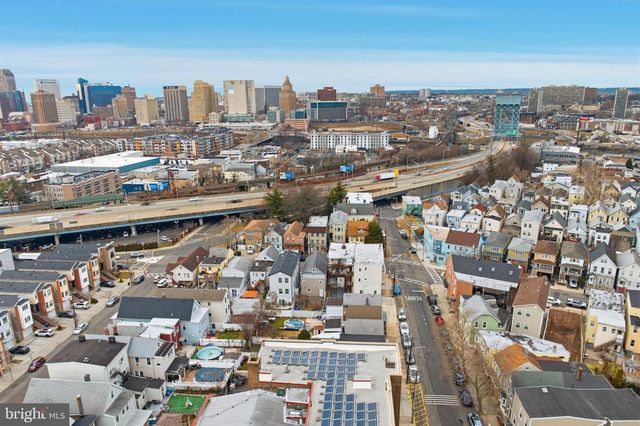 209 HAMILTON STREET, Harrison, NJ 07029