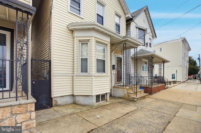 209 HAMILTON STREET, Harrison, NJ 07029