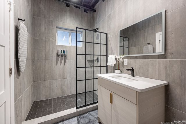 811 Montana St Unit 1101, San Antonio, TX 78203