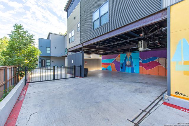 811 Montana St Unit 1101, San Antonio, TX 78203