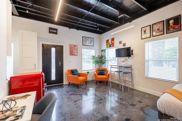 811 Montana St Unit 1101, San Antonio, TX 78203