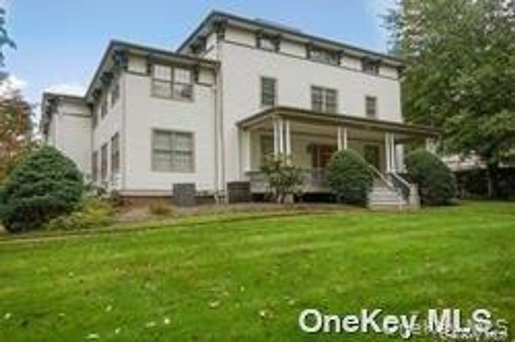 82 Main Street, Huntington, NY 11743 — exterior