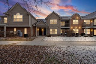 49143 W Woods Drive, Shelby Twp, MI 48317