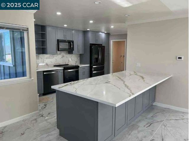 919 N Elm Drive, Rodeo, CA 94572