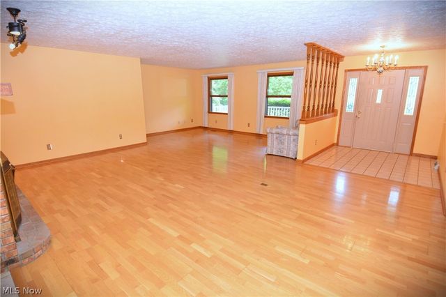 34489 Grafton Eastern Road, Grafton, OH 44044
