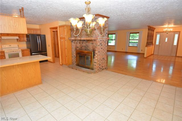34489 Grafton Eastern Road, Grafton, OH 44044