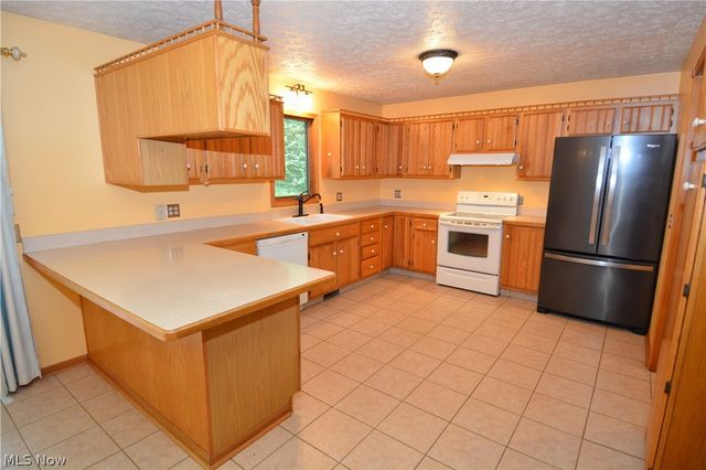 34489 Grafton Eastern Road, Grafton, OH 44044
