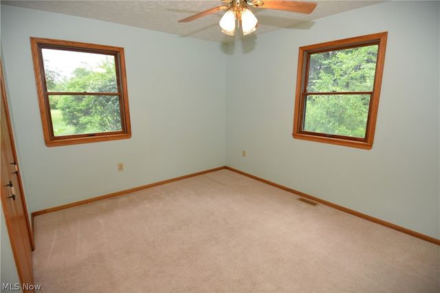 34489 Grafton Eastern Road, Grafton, OH 44044