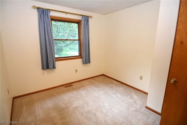 34489 Grafton Eastern Road, Grafton, OH 44044