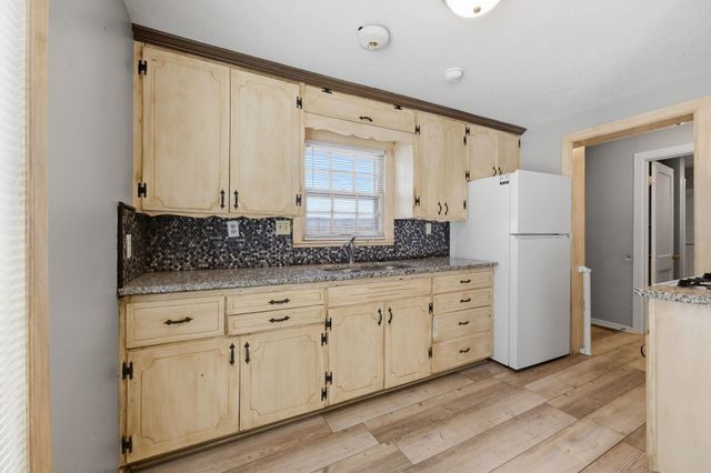 1124 W 20th, Wichita, KS 67203