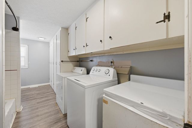 1124 W 20th, Wichita, KS 67203