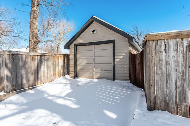 1124 W 20th, Wichita, KS 67203