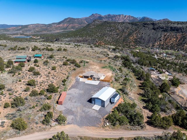 62 N LUCKY 7 RD., Brookside, UT 84782