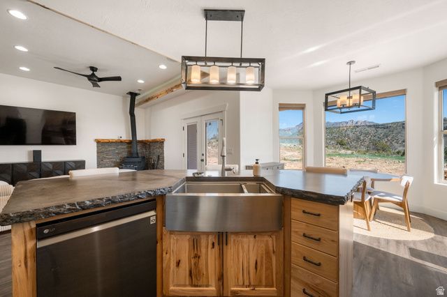 62 N LUCKY 7 RD., Brookside, UT 84782