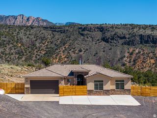 62 N LUCKY 7 RD., Brookside, UT 84782