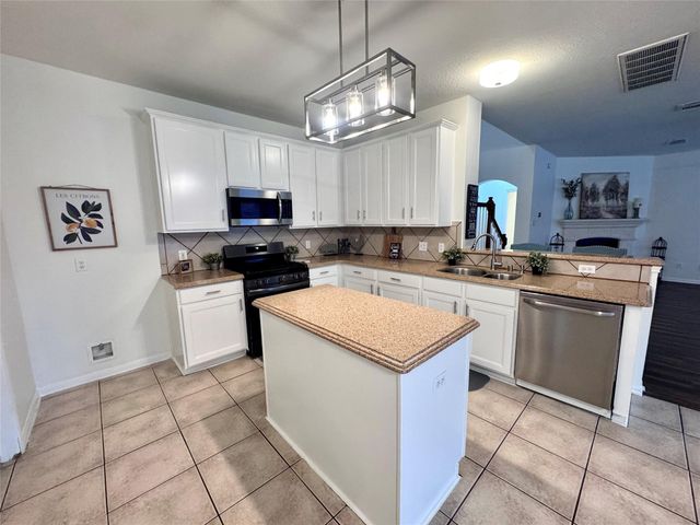 9942 Lynette Falls Drive, Houston, TX 77095