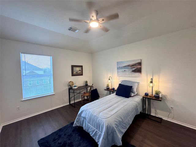 9942 Lynette Falls Drive, Houston, TX 77095
