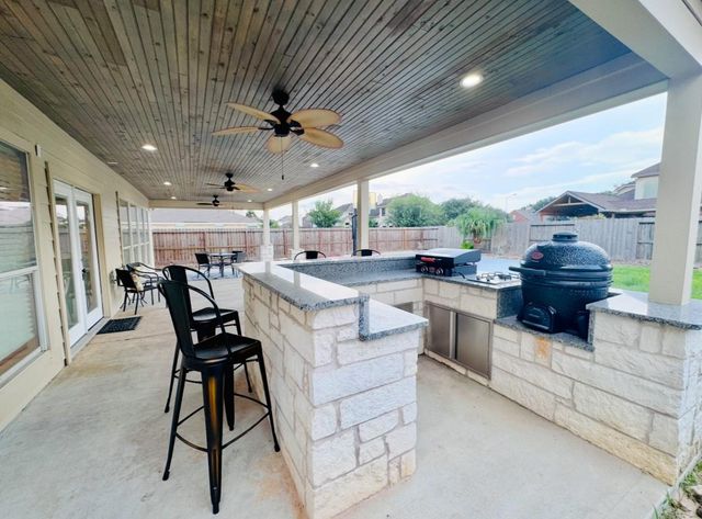 9942 Lynette Falls Drive, Houston, TX 77095