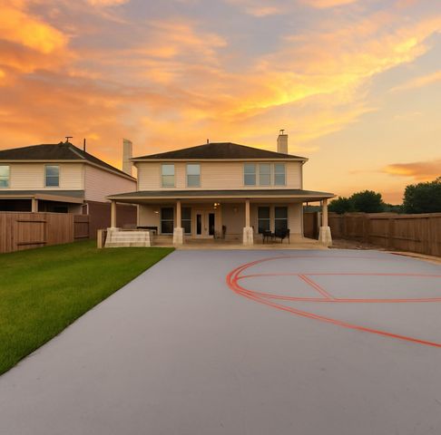 9942 Lynette Falls Drive, Houston, TX 77095