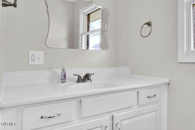 844 Stanley Valley Road, Rogersville, TN 37857