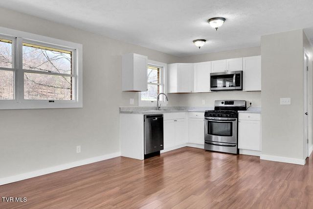 844 Stanley Valley Road, Rogersville, TN 37857