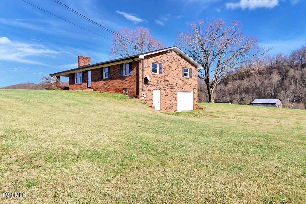 844 Stanley Valley Road, Rogersville, TN 37857