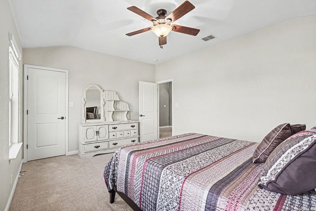 2906 Sawmill Ln, New Braunfels, TX 78130